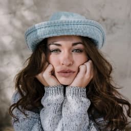 Maria Eduarda F.